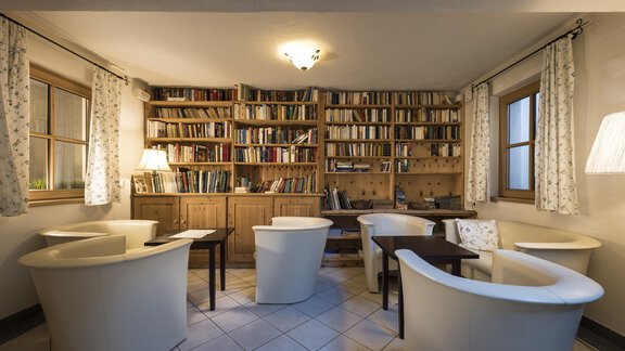 Bibliothek - Gasthof Stuibenfall - Niederthai